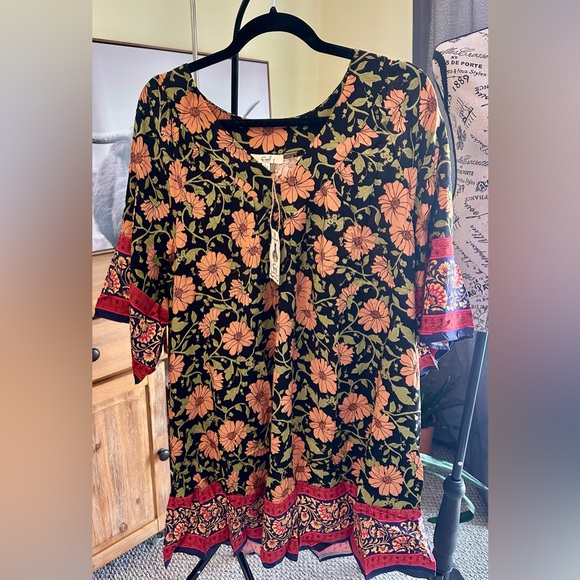 Bohemian Swing Dress with Floral Print With Border Hem and Sleeve - Picture 9 of 11
